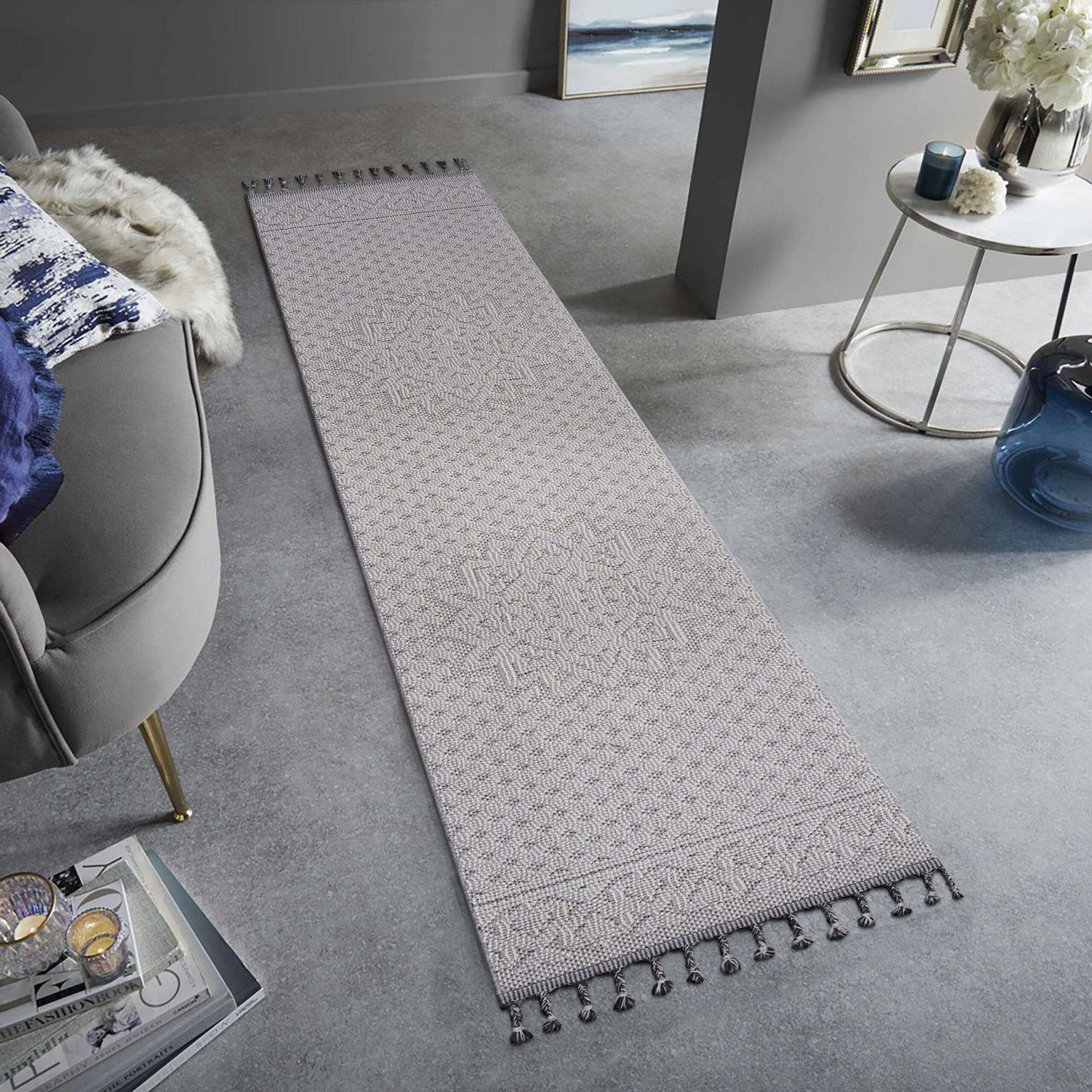 Guros 2X8 White Ivory Medallion Indoor Outdoor Runner Rug